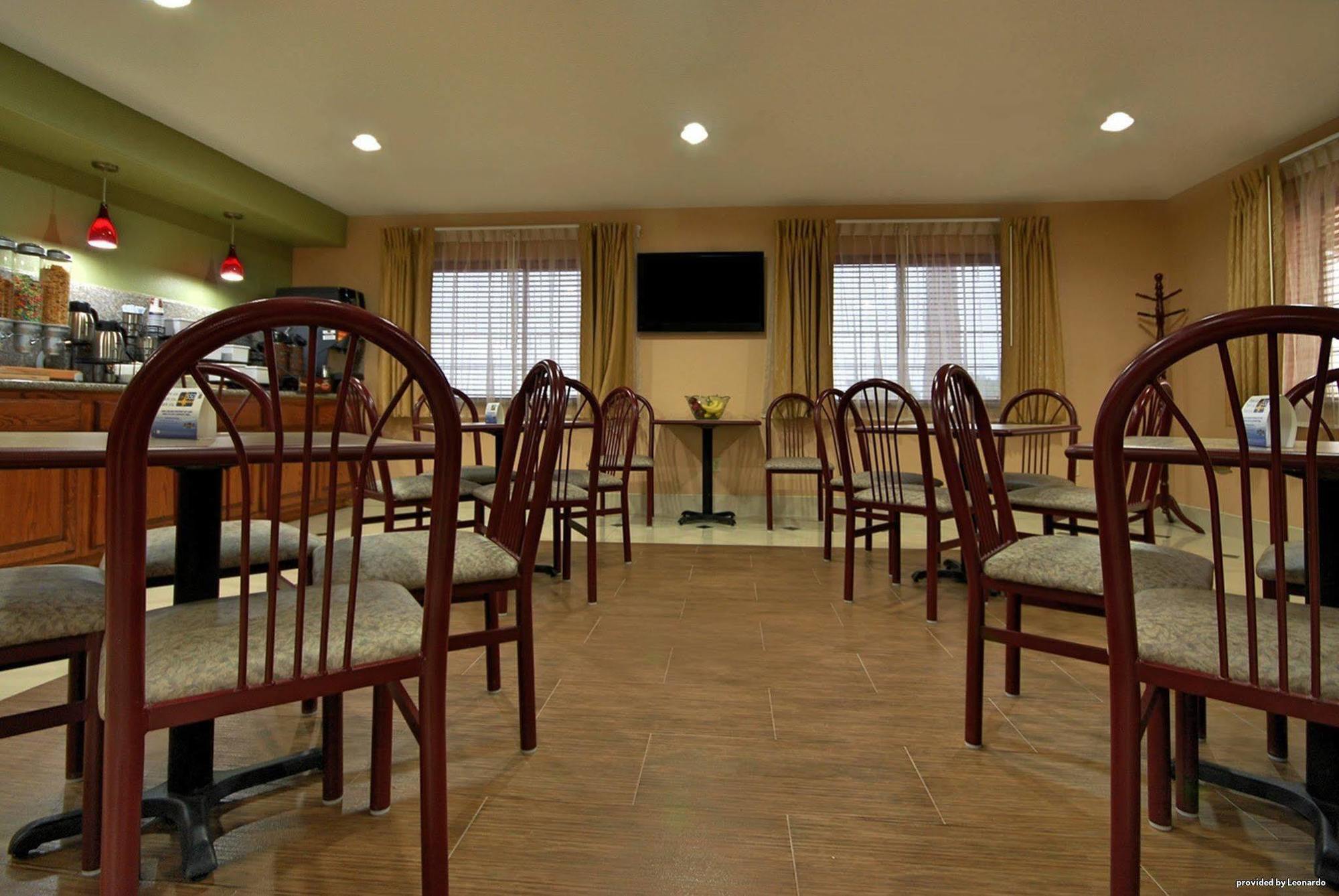 Americas Best Value Inn Sinton Exterior photo