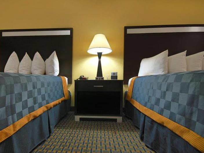 Americas Best Value Inn Sinton Exterior photo